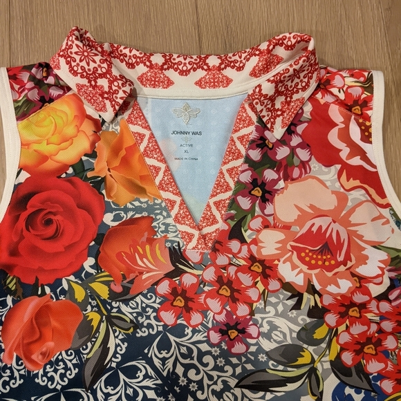 Johnny Was active top - Picture 6 of 7